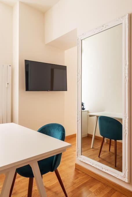 Studio Apartment Brera Milán Exterior foto